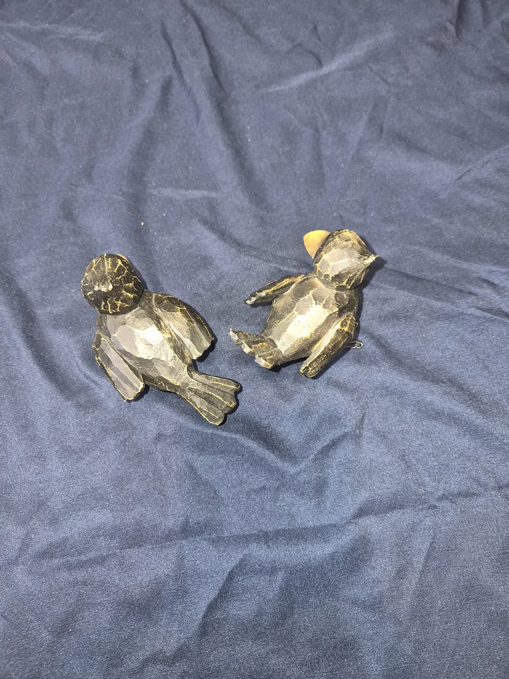 Funny Wood Crows With Metal Feet  Figurines - Set of 2